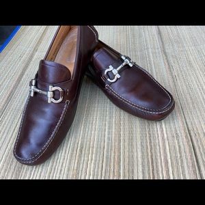 Authentic Salvatore ferragamo leather loafers in excellent condition size EE 10